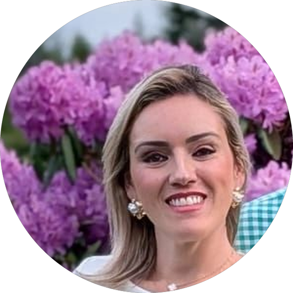 Alice Souza, co-founder and Marketing & Finance Director at Human Touch IT
